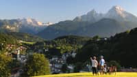Der Bodensee-Königsee-Radweg mit Blick auf den Watzmann gehört zu den schönsten Radwanderwegen Europas
