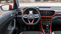 Cockpit eines VW T-Cross