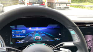 Staupilot in der Mercedes S-Klasse