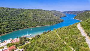 Blick auf den Limski Kanal in Istrien