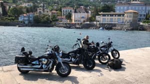 Silke Nevoigt auf Ihrer  Harley (Rücktransport )