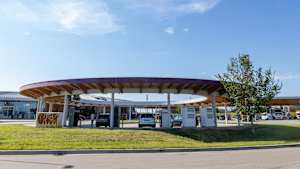 Elektroladesäulen an der Raststätte Fürholzen west