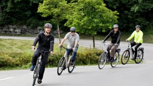ADAC Testingenieure auf Pedelecs während dem ADAC Pedelectest