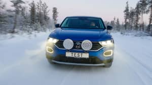Fahrtests beim ADAC Winterreifentest 2023