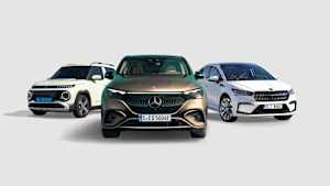 Autokollage aus Hyundai Inster, Mercedes EQE SUV und Škoda Enyaq