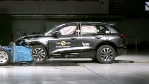 Der Audi Q6 E-Tron wird von Euro NCAP in einem Crash getestet