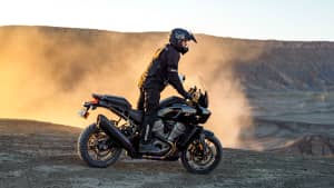 Eine Harley-Davidson Pan America Specialin der Seitenansicht