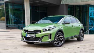 Der Kia X Ceed stehend von vorne zu sehen