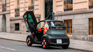 Aufnahme des Mopedautos Mobilize Duo