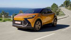 Aufnahme des fahrenden Toyota C-HR