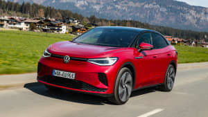 Front und Seitenansicht des VW ID5
