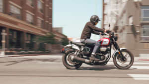 Eine Testfahrt auf der Yamaha SCR 950