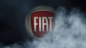 Fiat Logo zwischen Nebel