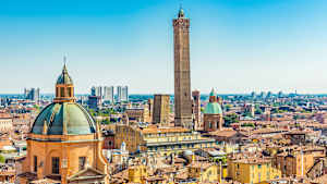 Panoramablick auf die Stadt Bologna