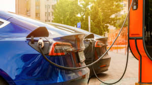 E-Autos beim Laden