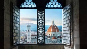 Blick auf die Santa Maria del Fiore Kathedrale in Florenz