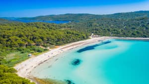 Luftaufnahme des Strands Sakarun bei Dugi Otok
