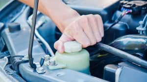 Kühlmittel im Auto
