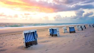 Strandkörbe am Strand von Sylt