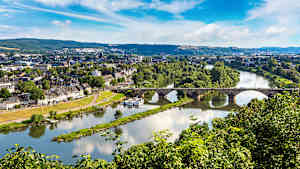 Blick auf die Stadt Trier und die Mosel