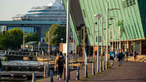 Das Kreuzfahrtterminal in Amsterdam