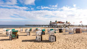 Strandkörbe am Strand von Ahlbeck auf Usedom