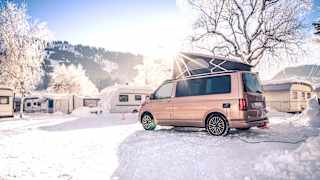 Winter, Schnee und verschneite Landschaften – Wintercamping wird immer beliebter.