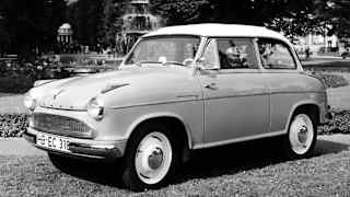 Renault R4 CV – Fahrzeugansicht 4