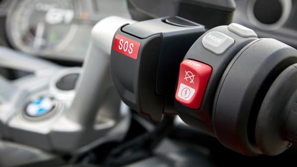ecall-bmw-sos-2207_ldjiv3