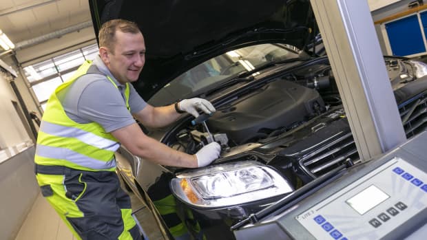 Mitarbeiter ADAC Prüfzentrum Hamburg
