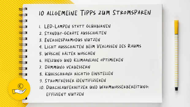 Ein Notizbuch mit einer Liste von 10 Tipps zum Stromsparen, um Stromkosten sparen zu können.