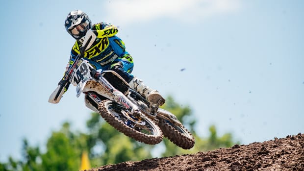 Dennis Ullrich fährt Motocrossrennen
