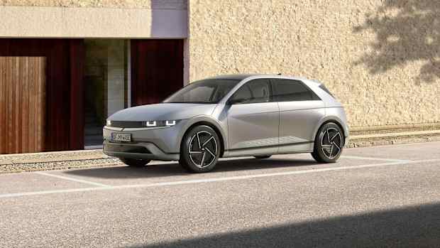 Leicht seitliche Vorderansicht des Hyundai Ioniq 5