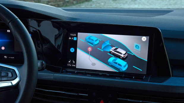 Display des VW Golf 8