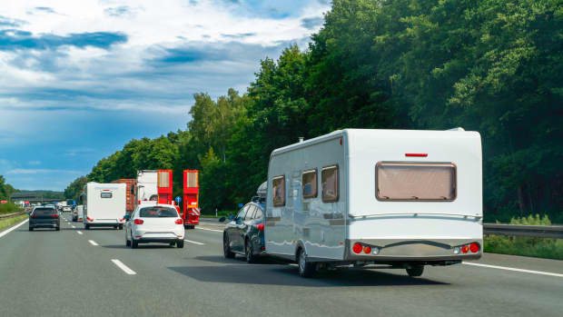 Auf der Autobahn von Deutschland nach Österreich