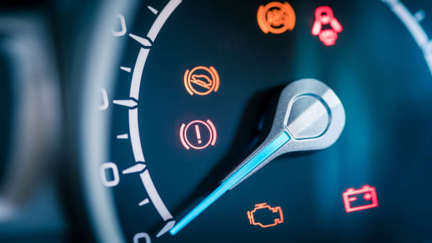 Kontrollleuchten im Auto - Warnhinweise für den Fahrer