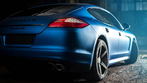 Heck des Porsche Panamera in Mattlack