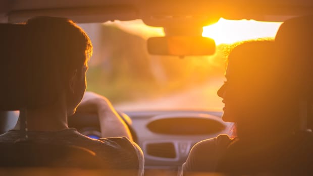 Fahren bei tiefstehender Sonne