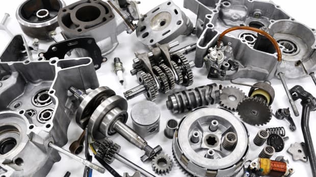 Ersatzteile für ein Motorrad