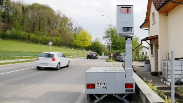Eine Radarfalle in der Schweiz