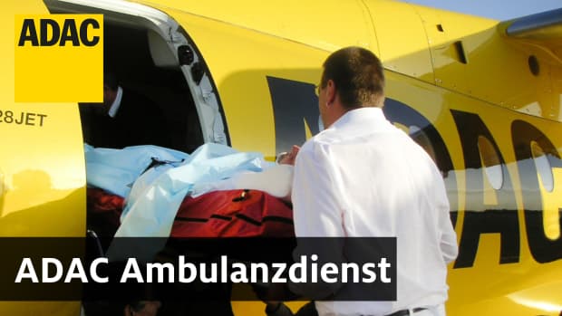 Ein Krankenrücktransport des ADAC Ambulanzdienst