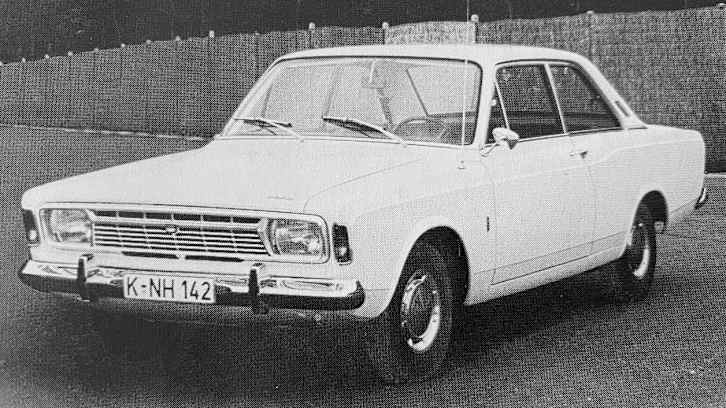 Ford 20M 2300 S TS (4-Türer) – 108 PS · Super · Katalog-ID 348375 – weitere Fahrzeugansicht 4