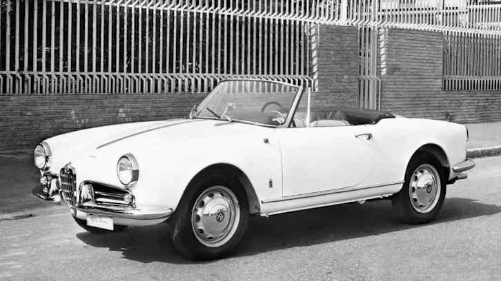 Alfa Romeo Giulietta Spider – 80 PS · Super · Katalog-ID 350008 – weitere Fahrzeugansicht 2