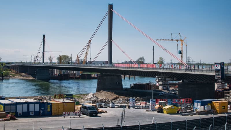 Baustelle der Leverkusener Brücke im April 2020