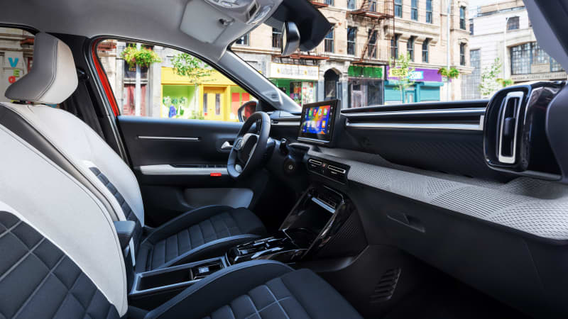citroen-e-c3-cockpit-2310_w8tauk