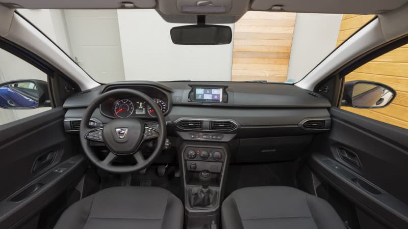 Das Cockpit in einem Dacia Sandero