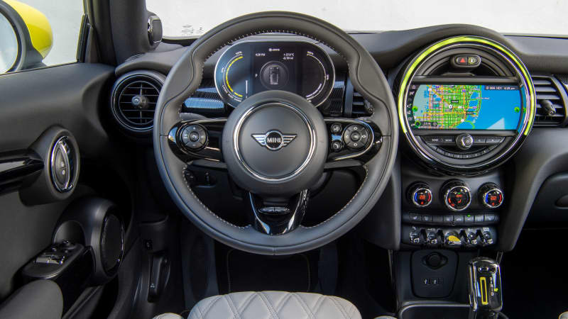 Das Cockpit des neuen Mini Electric Elektro Auto