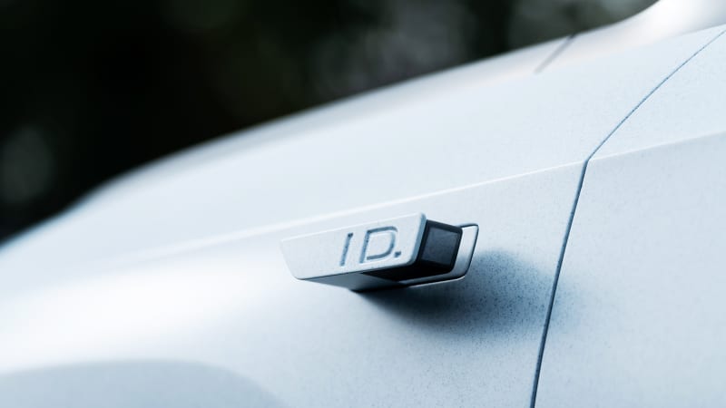 Der Türgriff des neuen, weissen VW ID.2 bzw ID.Life