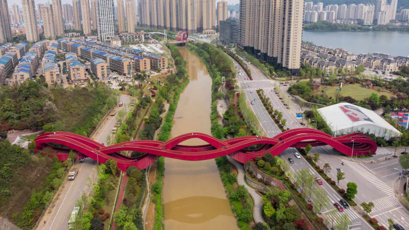 Lucky Knot Brücke in China