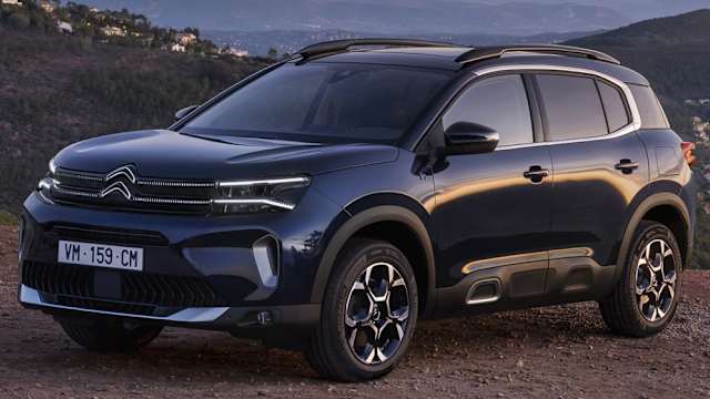 1. Generation 1. Facelift